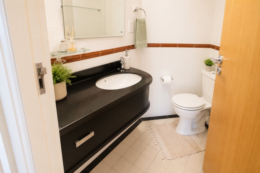 2 Bedroom Property for Sale in Strand South Western Cape